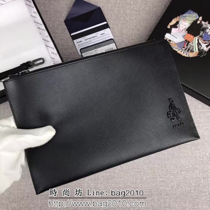 PRADA普拉達 專櫃最新同色標誌 頂級原單十字紋牛皮 男士手包 2NG005 DD1724